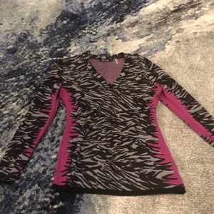 Nic and Zoe sweater with magenta accent